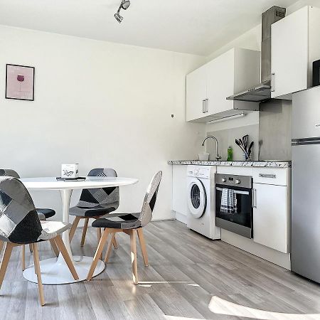 Charmant Appartement Avec Terrasse Parking Ispagnac Esterno foto