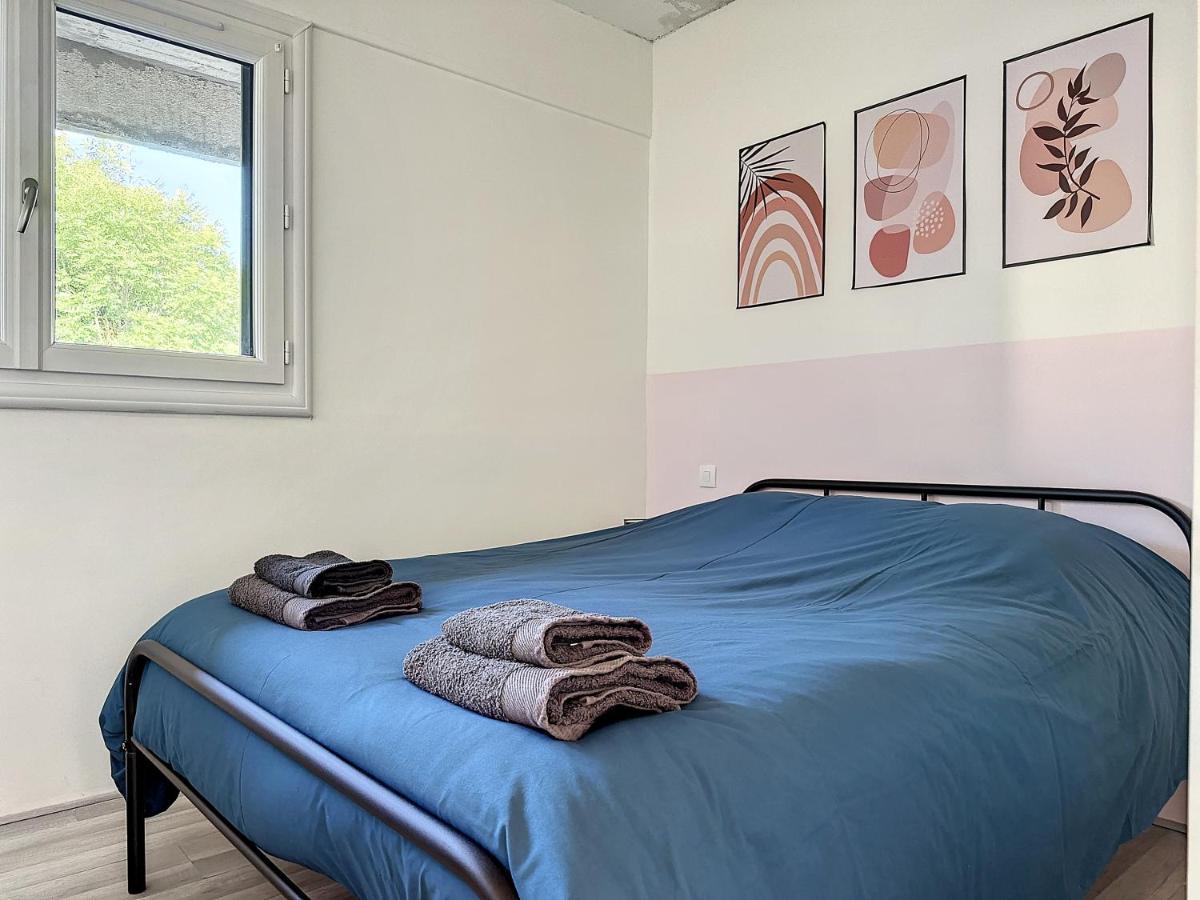 Charmant Appartement Avec Terrasse Parking Ispagnac Esterno foto